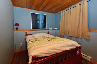 room lower right01 320x213